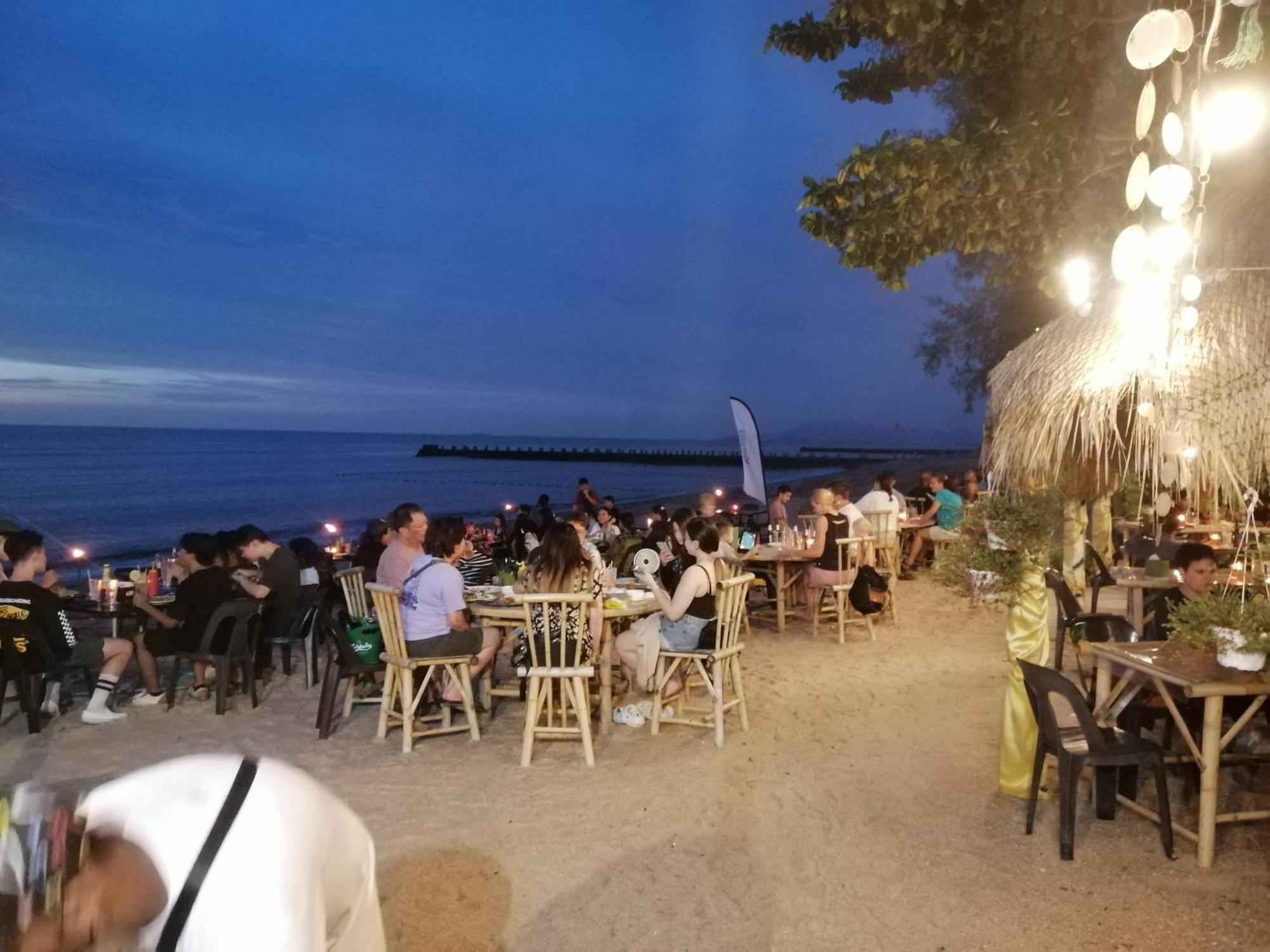 My Cozy Nest - Near Beach バツーフェリンギビーチ エクステリア 写真
