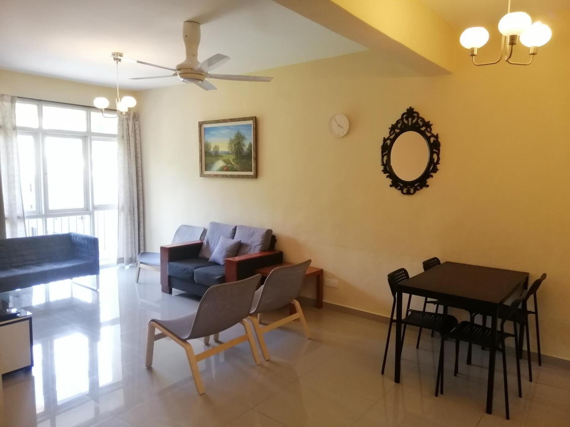 My Cozy Nest - Near Beach バツーフェリンギビーチ 部屋 写真
